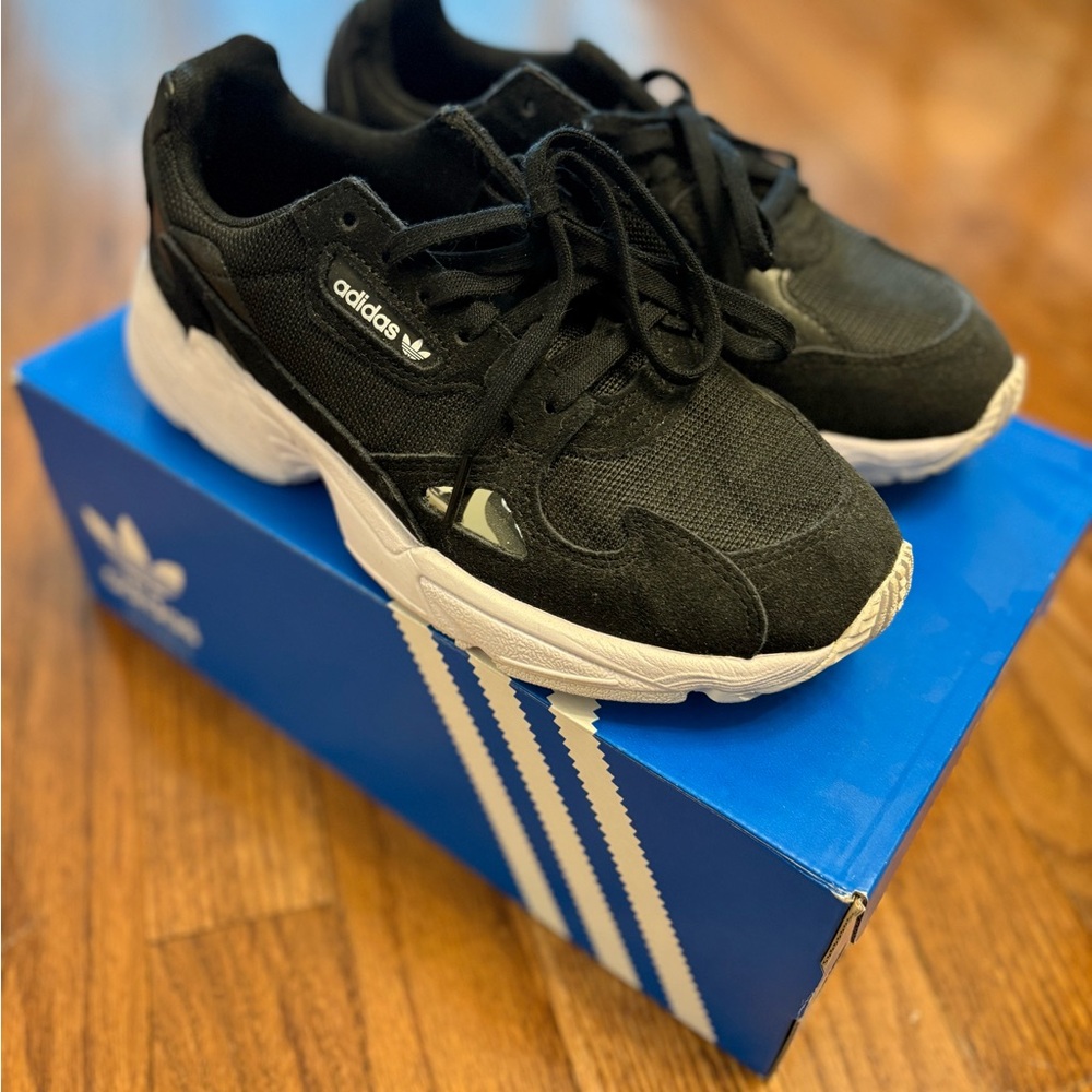 EUC Adidas Falcon Black Sneakers